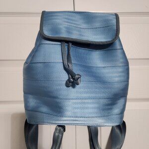 Harveys Medium Berkeley Backpack - Sky